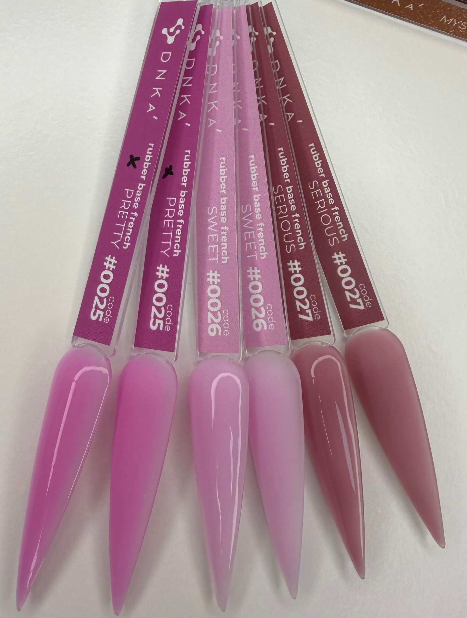 DNKa' Cover Base #0025 Pretty, 12 ml - Imagen 2